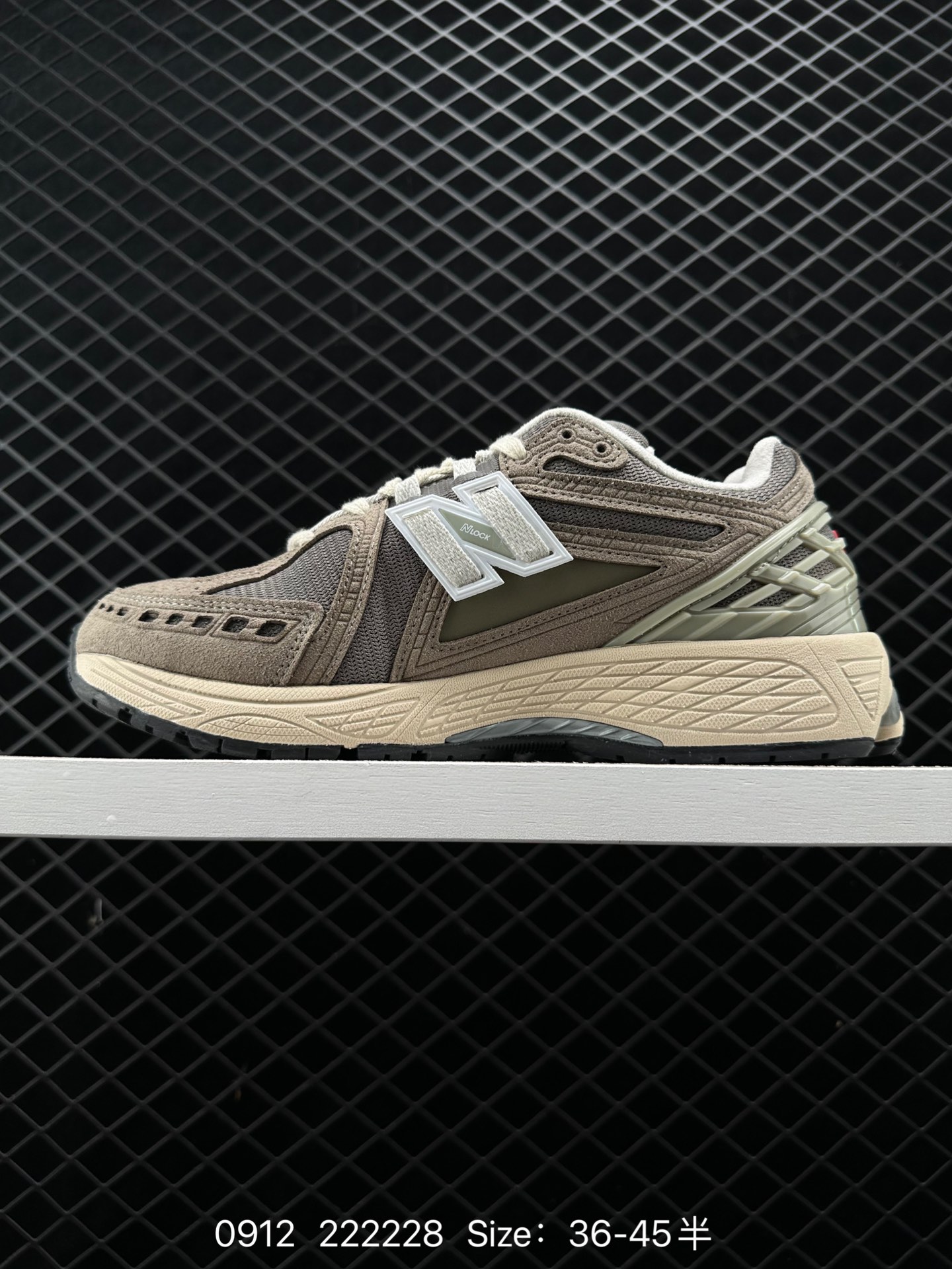 New Balance 1906R ”urbancore“